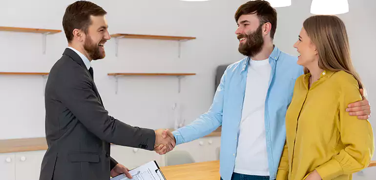 Why Choose East Hartford Home Buyers to Sell Your Condo Fast in East Hartford, CT?