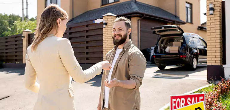 Sell Your House Privately On Cash To A Trusted Buyer in East Hartford, CT