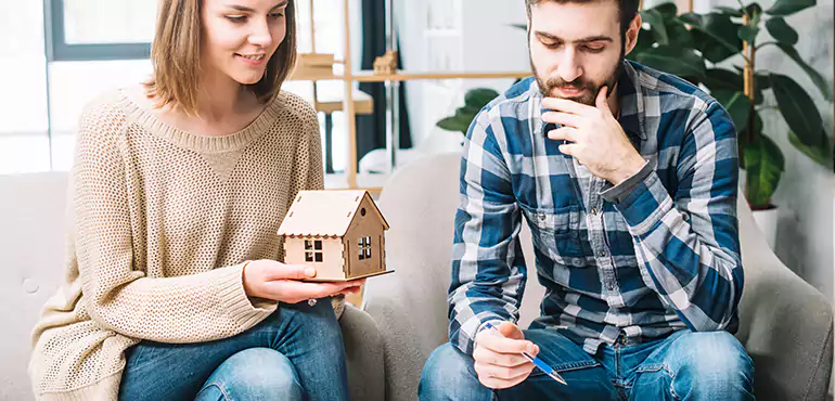 Why Homeowners Trust East Hartford Home Buyers to Sell House With Liens in East Hartford