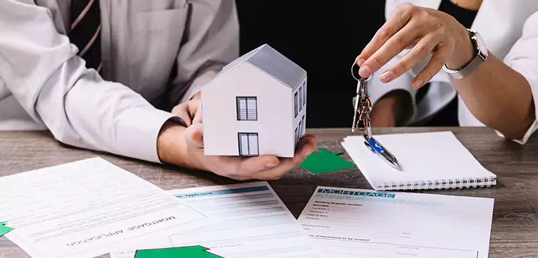 Why Homeowners in East Hartford, CT Choose Our Off-Market Home Buying Process?